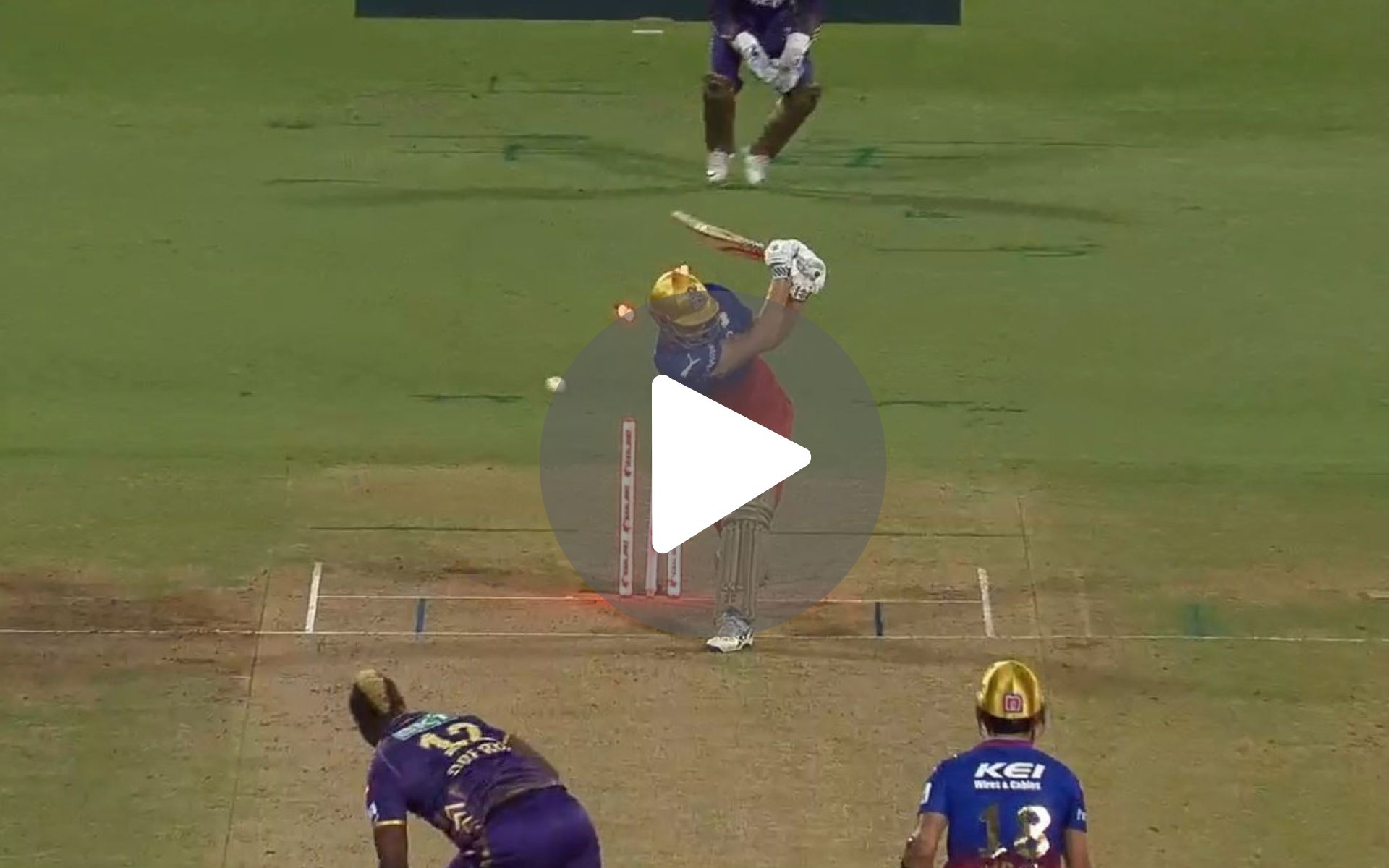 [Watch] Cam Green ‘Nicely Cleaned Up’ As Andre Russell Wins The Battle Of All-Rounders